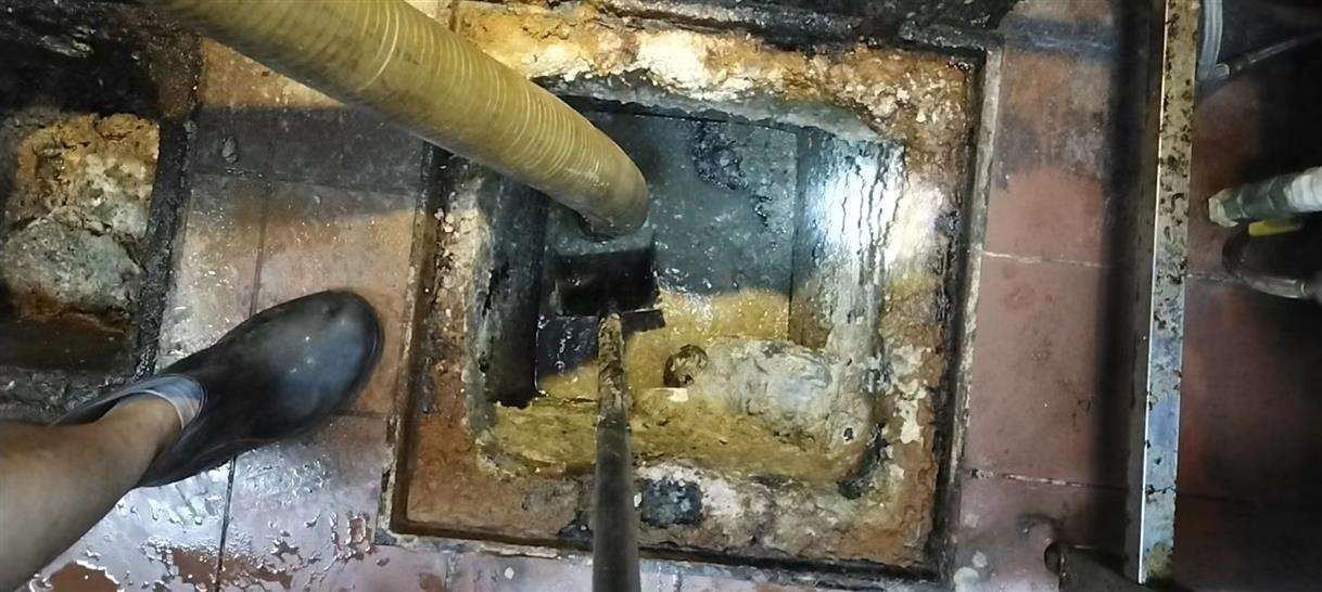 湘西污水池清理一般都有毒气，怎么预防中毒呢？